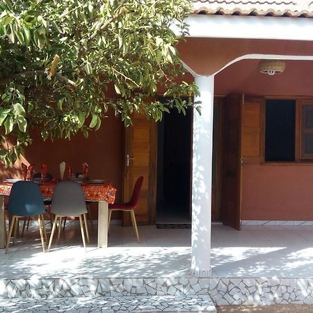 Chez Coumba Et Daniel Acomodação com café da manhã Saly Portudal Exterior foto