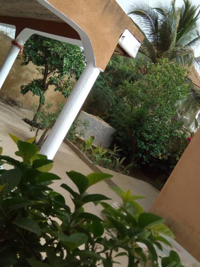 Chez Coumba Et Daniel Acomodação com café da manhã Saly Portudal Exterior foto