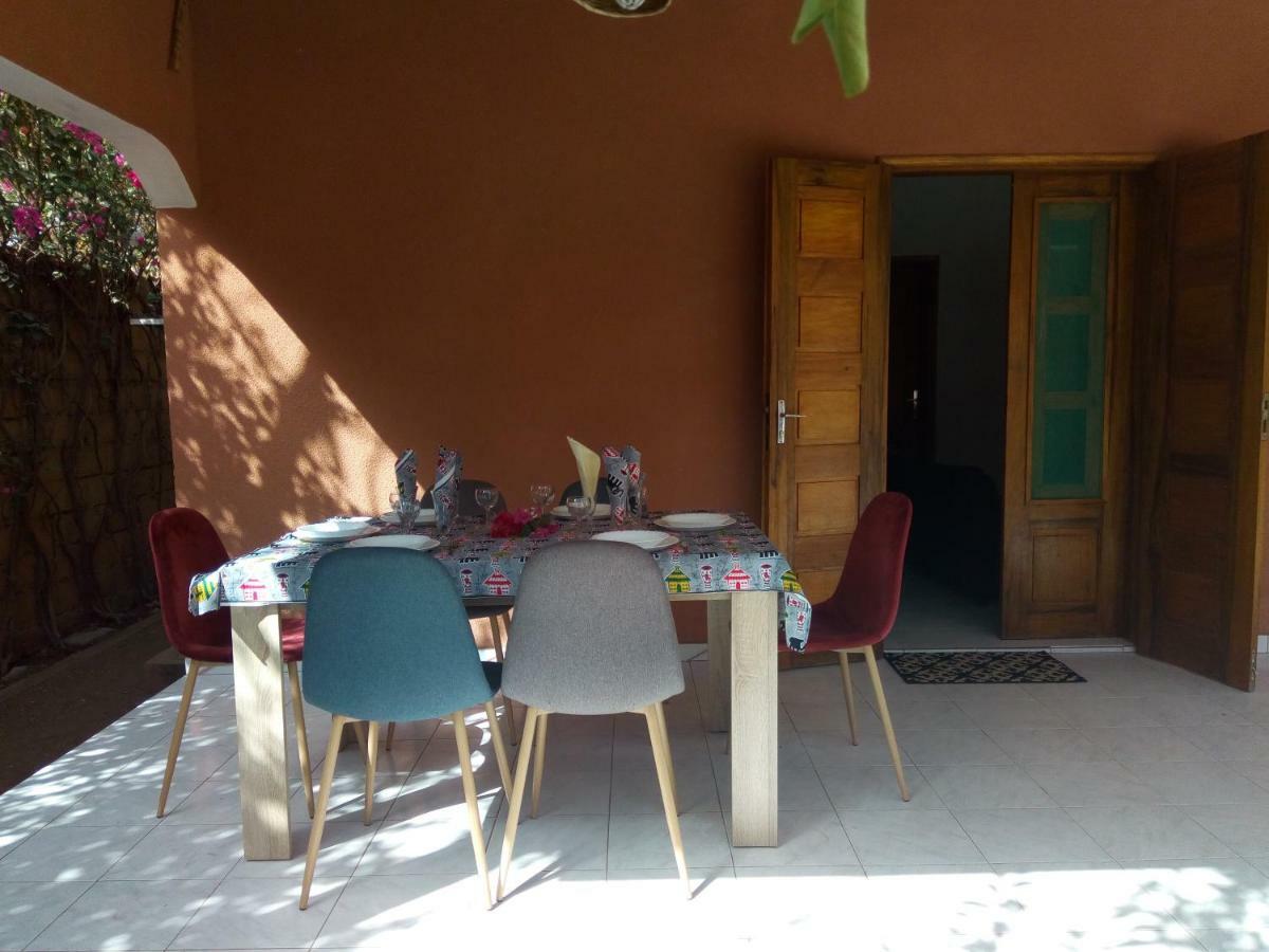 Chez Coumba Et Daniel Acomodação com café da manhã Saly Portudal Exterior foto